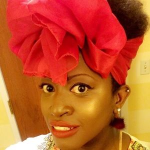 Meet your Posher, Monique